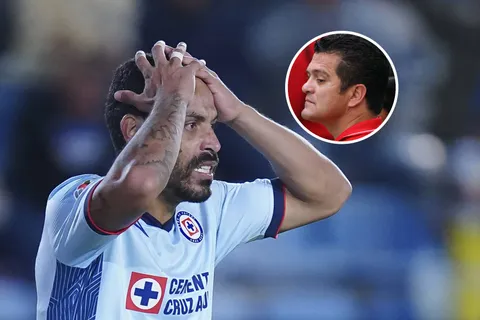 La dura crítica de Carlos Hermosillo a Moisés Vieira