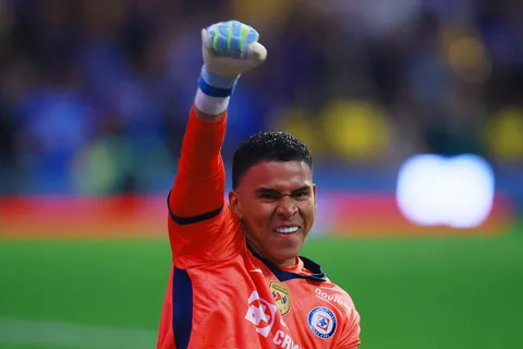 Los 5 errores más groseros de Kevin Mier en la portería de Cruz Azul: el último sigue doliendo