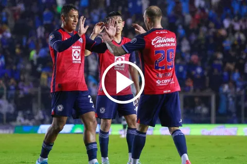 Cruz Azul vs Santos Laguna se miden por la jornada 15.