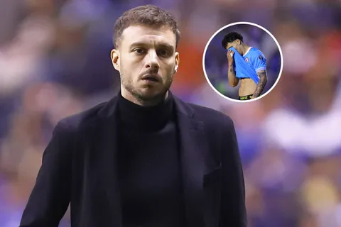 Martín Anselmi enojado por el penal ejecutado por Jorge Sánchez