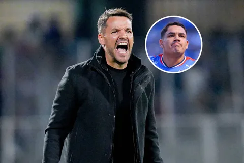 Nicolás Larcamón le mandó un contundente mensaje a Toro Fernández